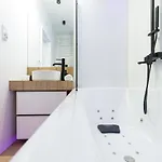 公寓 Cosy At The Main Station By Renters *