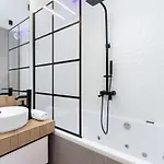 Cosy At The Main Station By Renters Apartamento Cracóvia