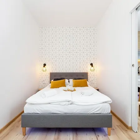 Cosy At The Main Station By Renters
